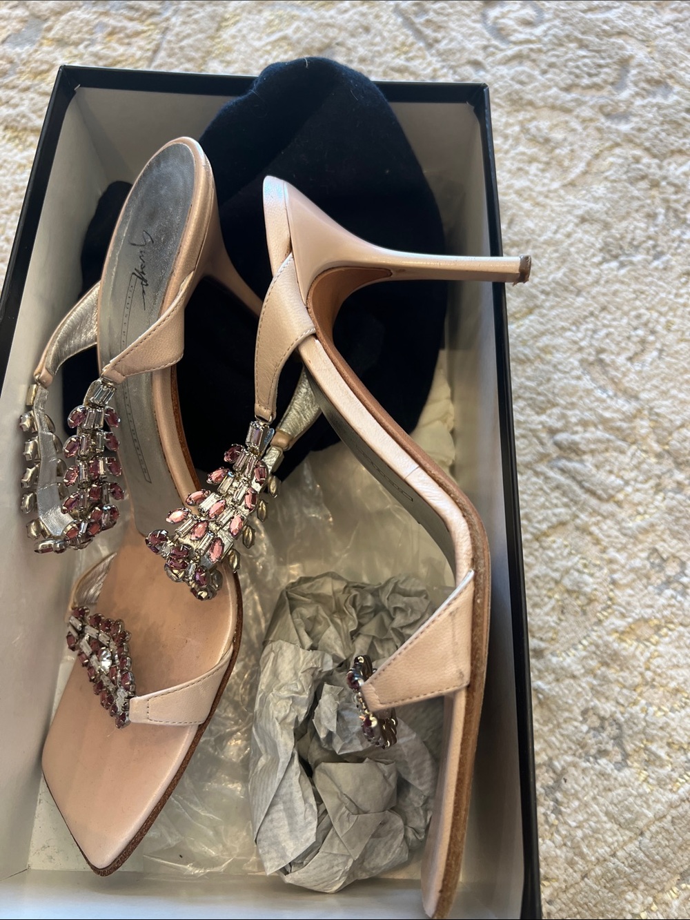 Giuseppe Zanotti Blush Pink Jeweled T-Strap Sandals - Picture 5 of 6
